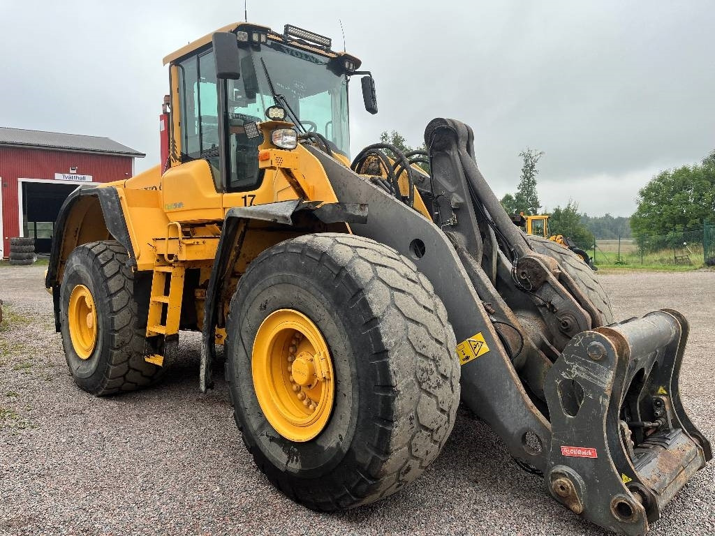 Volvo L 180 F Dismantled. Only spare parts - Chargeuse sur pneus: photos 5 Volvo L 180 F Dismantled. Only spare parts - Chargeuse sur pneus: photos 5