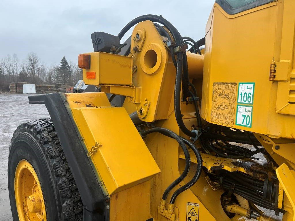 Chargeuse sur pneus Volvo L 70 C: photos 6