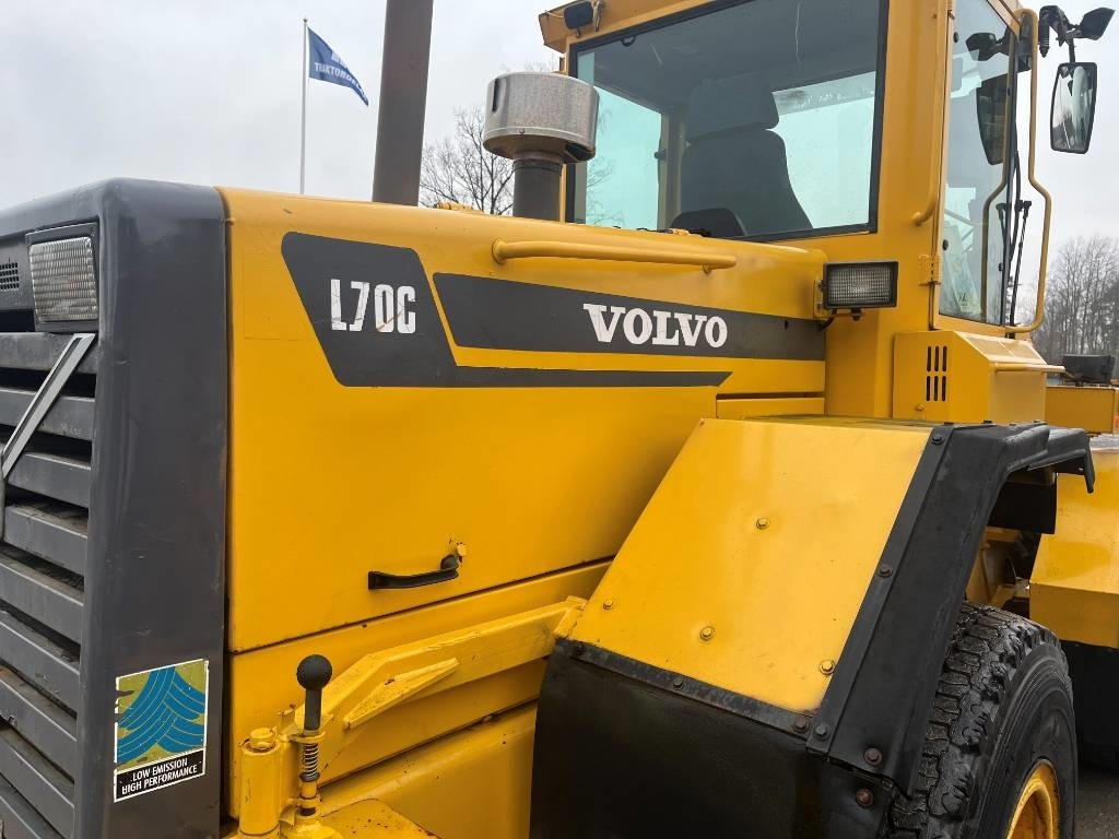Chargeuse sur pneus Volvo L 70 C: photos 8