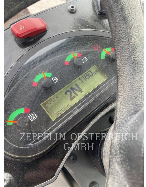 CAT 908M - Chargeuse sur pneus: photos 5 CAT 908M - Chargeuse sur pneus: photos 5