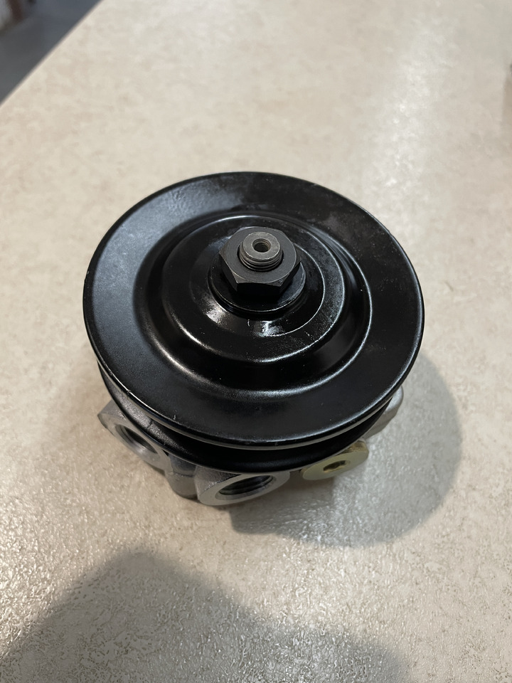 Deutz Agrotron - pompa paliwa zasilająca 02112672 - Pompe à carburant pour Tracteur agricole: photos 1 Deutz Agrotron - pompa paliwa zasilająca 02112672 - Pompe à carburant pour Tracteur agricole: photos 1