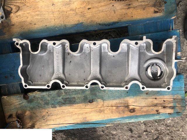 Deutz f4l1011 - Pokrywa Zaworowa - Moteur et pièces pour Machine agricole: photos 2 Deutz f4l1011 - Pokrywa Zaworowa - Moteur et pièces pour Machine agricole: photos 2