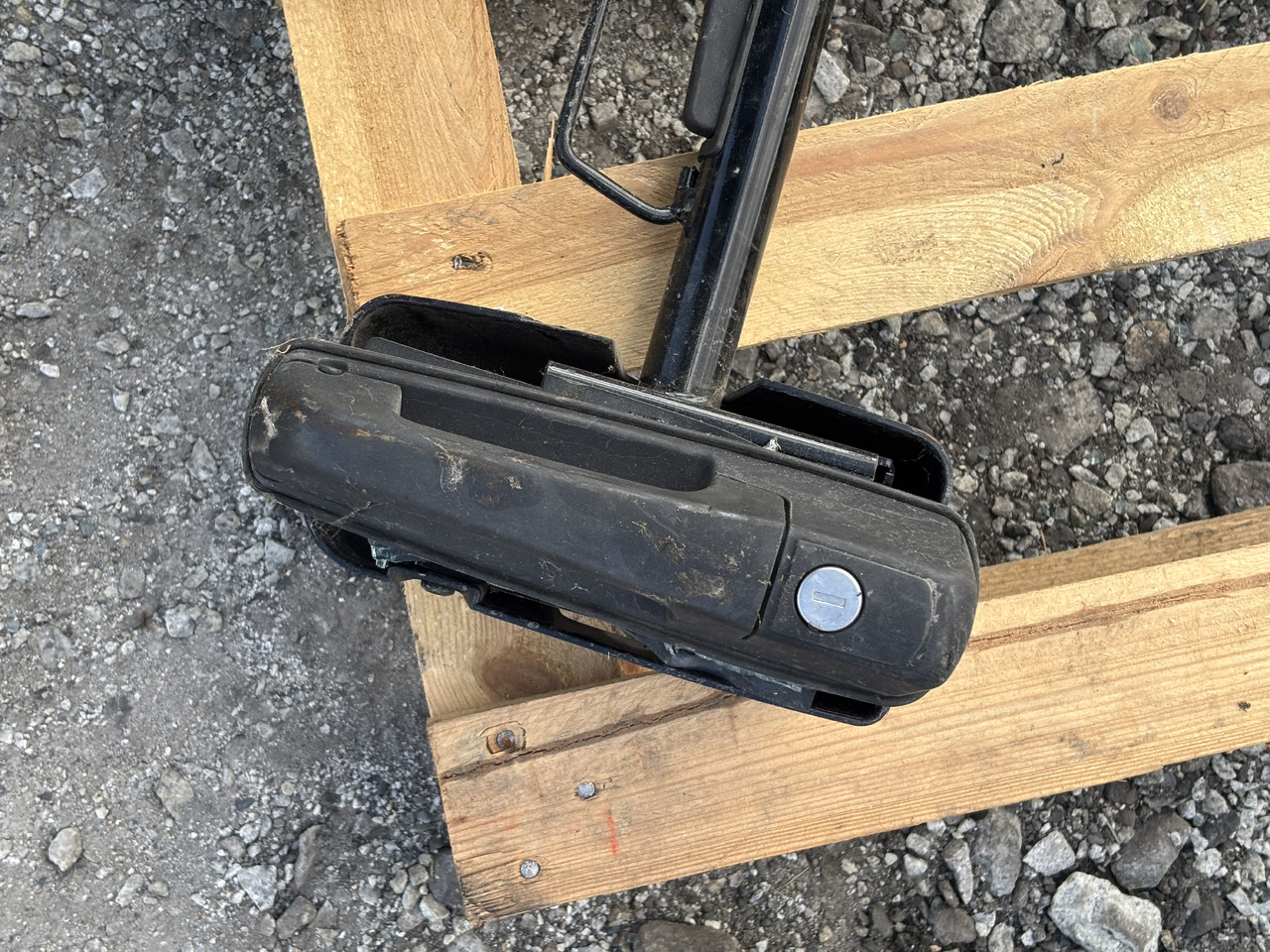 Massey Ferguson 5613 Poręcz Klamka - Carrosserie et extérieur pour Machine agricole: photos 2 Massey Ferguson 5613 Poręcz Klamka - Carrosserie et extérieur pour Machine agricole: photos 2