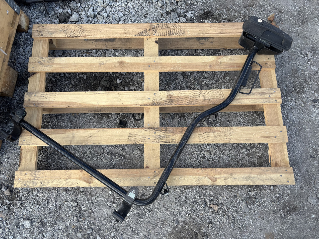 Massey Ferguson 5613 Poręcz Klamka - Carrosserie et extérieur pour Machine agricole: photos 1 Massey Ferguson 5613 Poręcz Klamka - Carrosserie et extérieur pour Machine agricole: photos 1