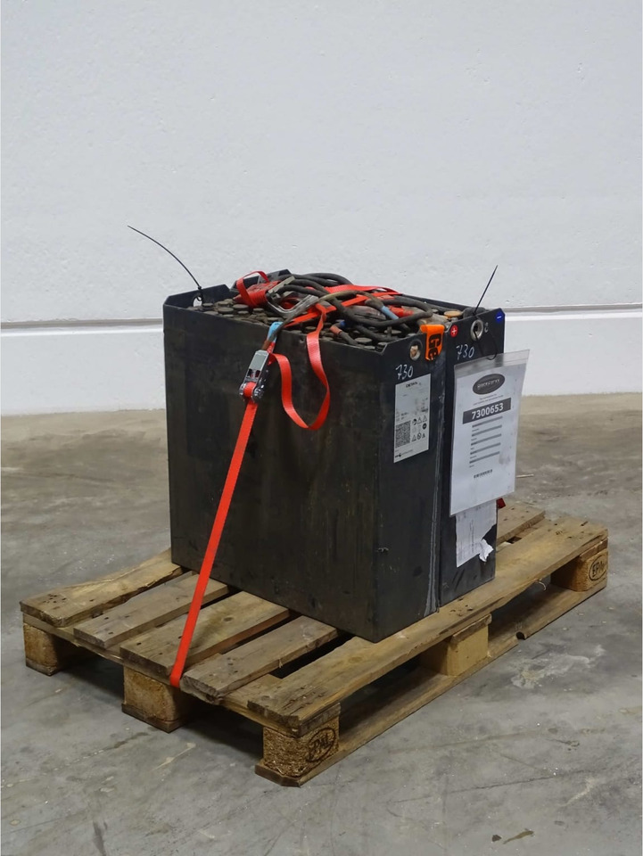 Battery Package 2 pieces - Accumulateur pour Matériel de manutention: photos 1 Battery Package 2 pieces - Accumulateur pour Matériel de manutention: photos 1