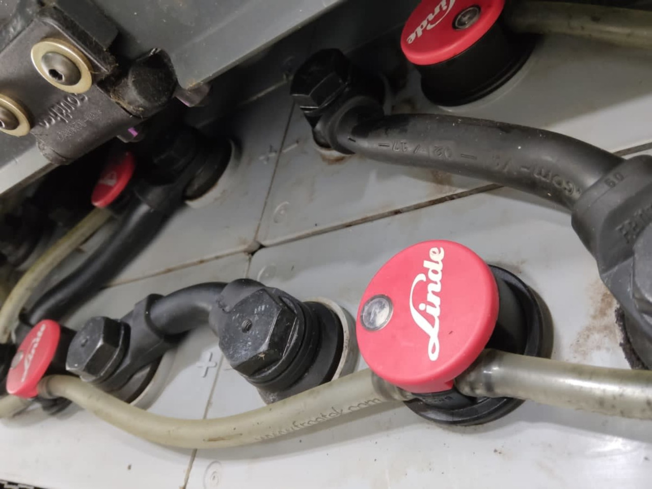 Linde R16HD - Chariot à mât rétractable: photos 4 Linde R16HD - Chariot à mât rétractable: photos 4