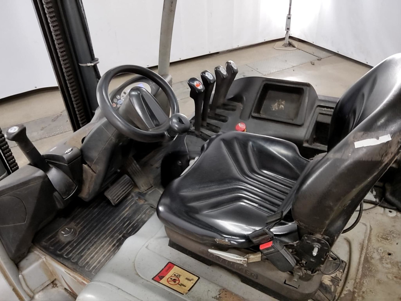 STILL RX60-30 - Chariot élévateur électrique: photos 3 STILL RX60-30 - Chariot élévateur électrique: photos 3