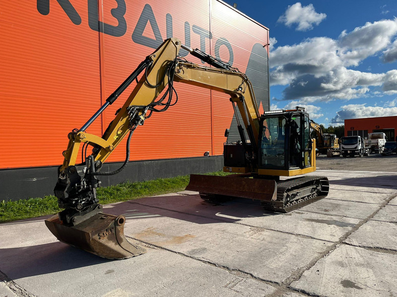 Caterpillar 310-07 + 2 BUCKETS / ROTOTILT / AC / CENTRAL LUBRICATION - Pelle sur chenille: photos 2 Caterpillar 310-07 + 2 BUCKETS / ROTOTILT / AC / CENTRAL LUBRICATION - Pelle sur chenille: photos 2