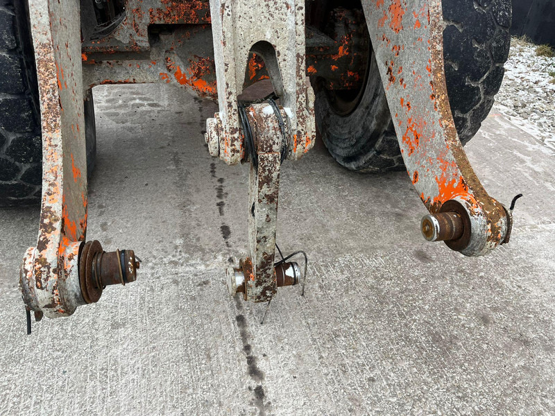 Crédit-bail de Doosan DL 300 4x4 AC / CENTRAL LUBRICATION Doosan DL 300 4x4 AC / CENTRAL LUBRICATION: photos 11