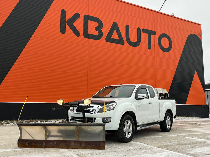 Isuzu D-max 4x4 SNOW PLOW & SPREADER - Pick-up: photos 1 Isuzu D-max 4x4 SNOW PLOW & SPREADER - Pick-up: photos 1