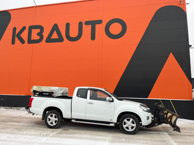 Isuzu D-max 4x4 SNOW PLOW & SPREADER - Pick-up: photos 5 Isuzu D-max 4x4 SNOW PLOW & SPREADER - Pick-up: photos 5
