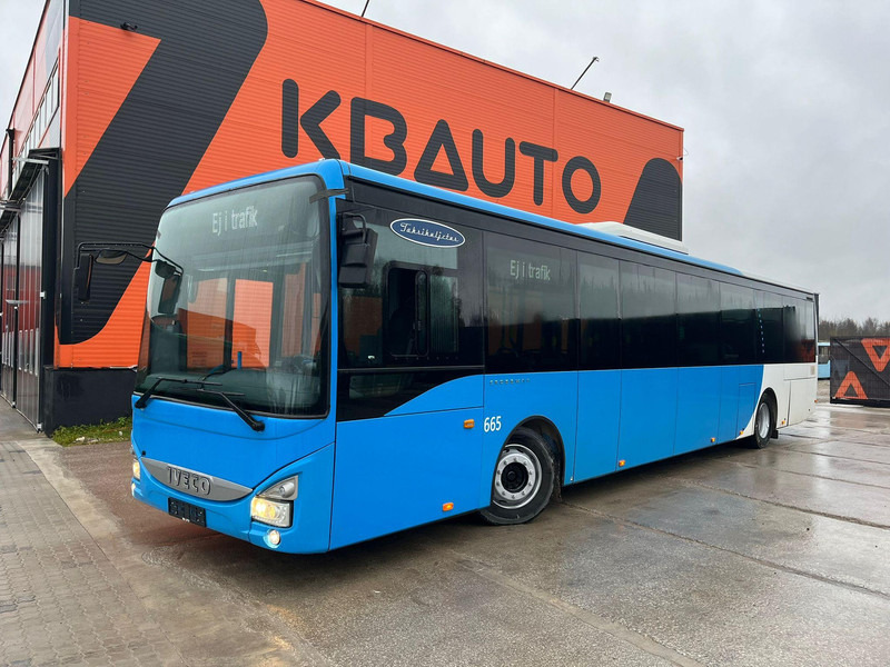 Iveco Crossway LE 4x2 AC / AUXILIARY HEATING / WHEELCHAIR RAMP - Bus urbain: photos 3 Iveco Crossway LE 4x2 AC / AUXILIARY HEATING / WHEELCHAIR RAMP - Bus urbain: photos 3