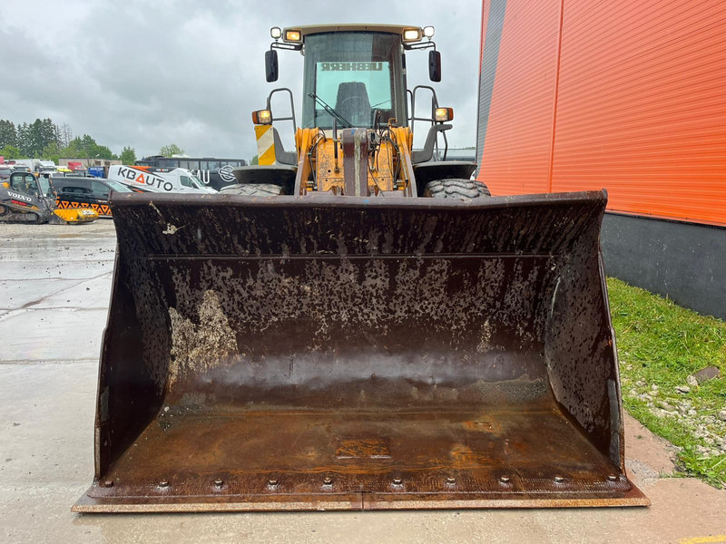 Liebherr L 554 4x4 AC / CENTRL LUBRICATION - Chargeuse sur pneus: photos 3 Liebherr L 554 4x4 AC / CENTRL LUBRICATION - Chargeuse sur pneus: photos 3