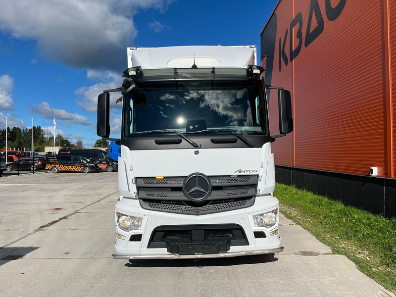 Mercedes-Benz Antos 2540L 6x2*4 THERMOKING UT SPECTRUM / BOX L=9522 mm - Camion frigorifique: photos 2 Mercedes-Benz Antos 2540L 6x2*4 THERMOKING UT SPECTRUM / BOX L=9522 mm - Camion frigorifique: photos 2