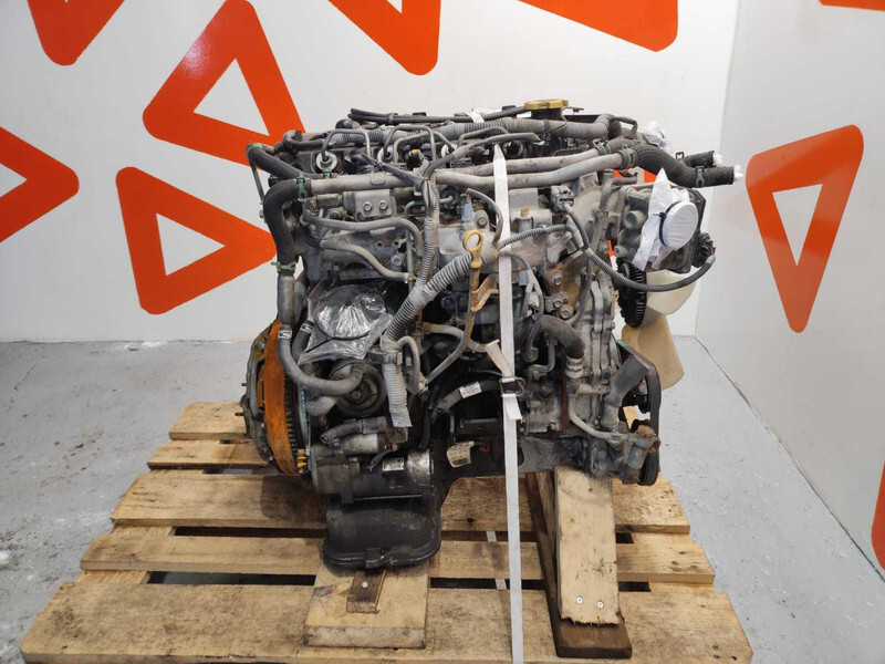Nissan NT 400 CABSTAR ENGINE YD25DDTI / LOW MILEAGE 25704 km - Moteur pour Camion: photos 3 Nissan NT 400 CABSTAR ENGINE YD25DDTI / LOW MILEAGE 25704 km - Moteur pour Camion: photos 3