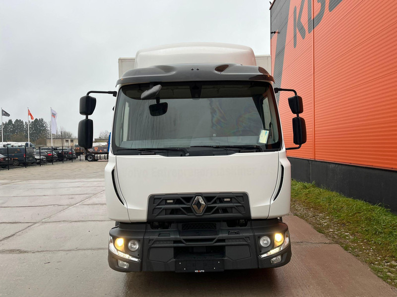 Renault D12 4x2 WORKSHOP ON WHEELS / FASSI M30A.13 / BOX L=4459 mm - Camion plateau, Camion grue: photos 2 Renault D12 4x2 WORKSHOP ON WHEELS / FASSI M30A.13 / BOX L=4459 mm - Camion plateau, Camion grue: photos 2