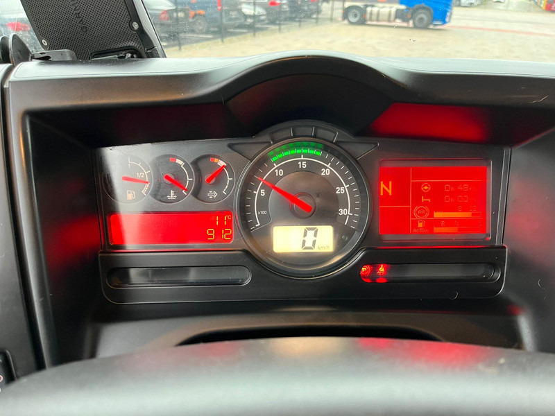 Crédit-bail de Renault D12 4x2 WORKSHOP ON WHEELS / FASSI M30A.13 / BOX L=4459 mm Renault D12 4x2 WORKSHOP ON WHEELS / FASSI M30A.13 / BOX L=4459 mm: photos 19