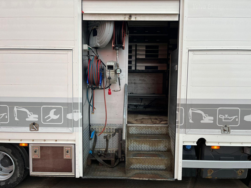 Crédit-bail de Renault D12 4x2 WORKSHOP ON WHEELS / FASSI M30A.13 / BOX L=4459 mm Renault D12 4x2 WORKSHOP ON WHEELS / FASSI M30A.13 / BOX L=4459 mm: photos 9