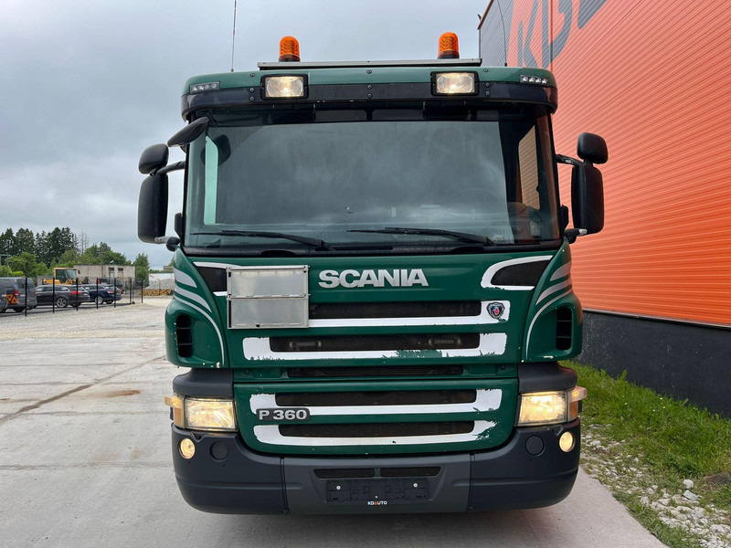 Scania P 360 6x2*4 Larsen A/S TANK 10000 l / VACUUM Vacustar W1300R / PRESSURE Uraca F716 - Camion hydrocureur: photos 2 Scania P 360 6x2*4 Larsen A/S TANK 10000 l / VACUUM Vacustar W1300R / PRESSURE Uraca F716 - Camion hydrocureur: photos 2