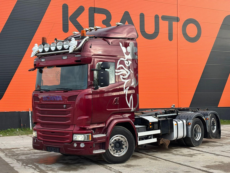 Scania R 490 6x2*4 UNDERBODY SCRAPER / RETARDER / PALIFT L=5400 mm - Camion ampliroll: photos 1 Scania R 490 6x2*4 UNDERBODY SCRAPER / RETARDER / PALIFT L=5400 mm - Camion ampliroll: photos 1