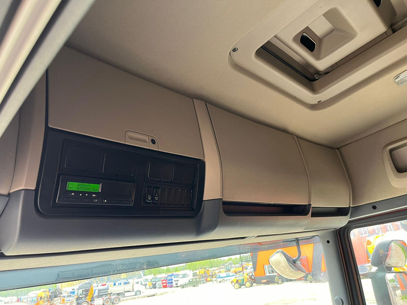 Châssis cabine Scania R 730 6x4 FOR SALE AS CHASSIS / RETARDER / BIG AXLES: photos 16 Châssis cabine Scania R 730 6x4 FOR SALE AS CHASSIS / RETARDER / BIG AXLES: photos 16