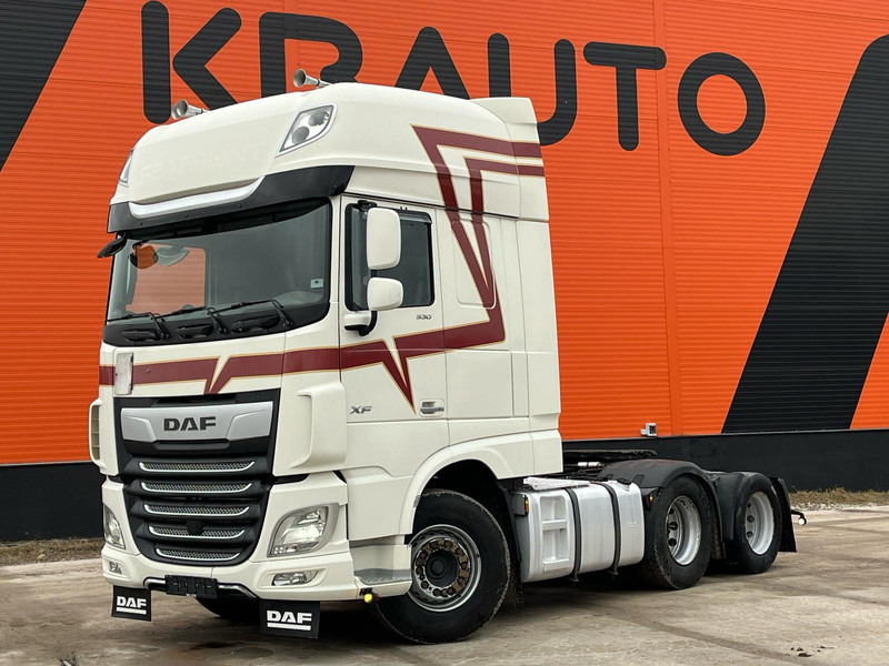 DAF XF 530 6x2 RETARDER / DOUBLE BOGIE - Tracteur routier: photos 1 DAF XF 530 6x2 RETARDER / DOUBLE BOGIE - Tracteur routier: photos 1