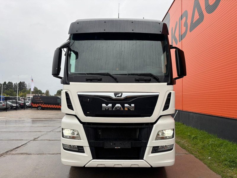 MAN TGX 28.480 6x2 XXL CAB / INTARDER / DOUBLE BOGIE - Tracteur routier: photos 3 MAN TGX 28.480 6x2 XXL CAB / INTARDER / DOUBLE BOGIE - Tracteur routier: photos 3