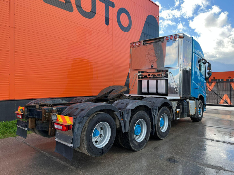 Volvo FH 16 750 8x4 GCW 130 ton / GLOBE XL / HYDRAULICS / BIG AXLES - Tracteur routier: photos 5 Volvo FH 16 750 8x4 GCW 130 ton / GLOBE XL / HYDRAULICS / BIG AXLES - Tracteur routier: photos 5