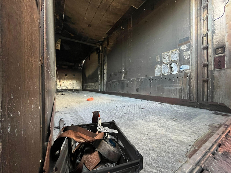 Remorque frigorifique Vak V-4-40 LUMIKKO LT9 / BOX L=10804 mm: photos 12 Remorque frigorifique Vak V-4-40 LUMIKKO LT9 / BOX L=10804 mm: photos 12