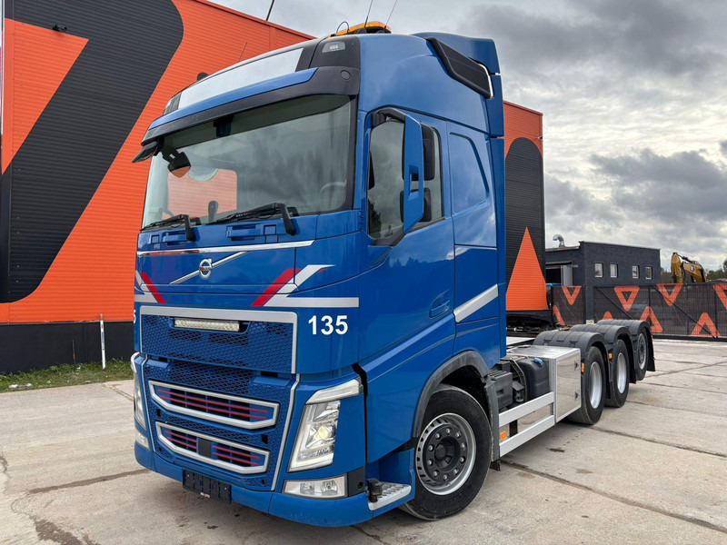 Volvo FH 500 8x4*4 FOR SALE AS CHASSIS / GCW 70 ton / PTO / CHASSIS L=6420 mm - Châssis cabine: photos 2 Volvo FH 500 8x4*4 FOR SALE AS CHASSIS / GCW 70 ton / PTO / CHASSIS L=6420 mm - Châssis cabine: photos 2