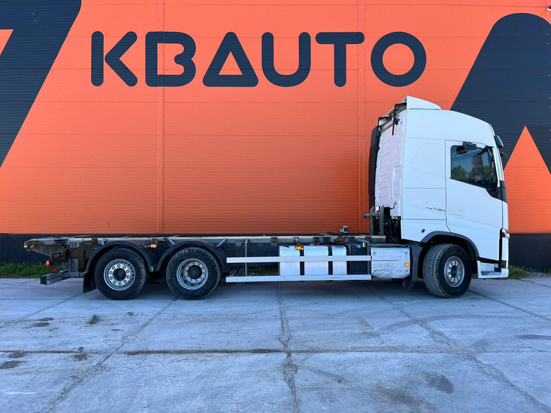 Volvo FH 540 6x2 RETARDER - Châssis cabine: photos 4 Volvo FH 540 6x2 RETARDER - Châssis cabine: photos 4