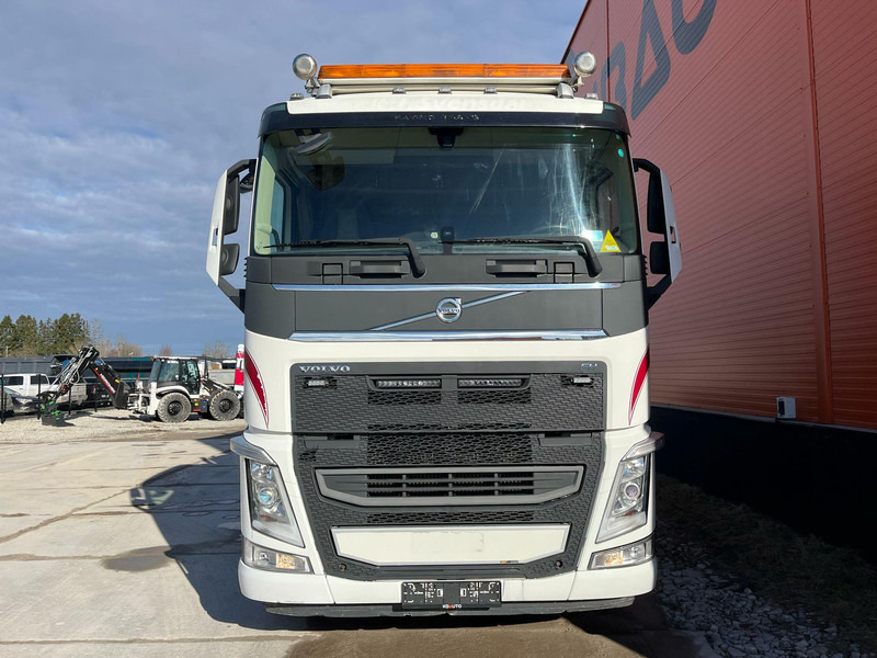 Volvo FH 540 8x2*6 EFFER 685/6S + JIB + WINCH / PLATFORM 6072-7081 mm EXTENDABLE - Camion plateau, Camion grue: photos 3 Volvo FH 540 8x2*6 EFFER 685/6S + JIB + WINCH / PLATFORM 6072-7081 mm EXTENDABLE - Camion plateau, Camion grue: photos 3
