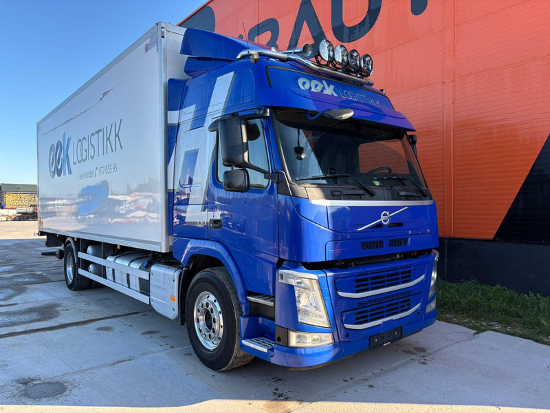 Volvo FM 330 4x2 BOX L=7608 mm - Camion fourgon: photos 4 Volvo FM 330 4x2 BOX L=7608 mm - Camion fourgon: photos 4