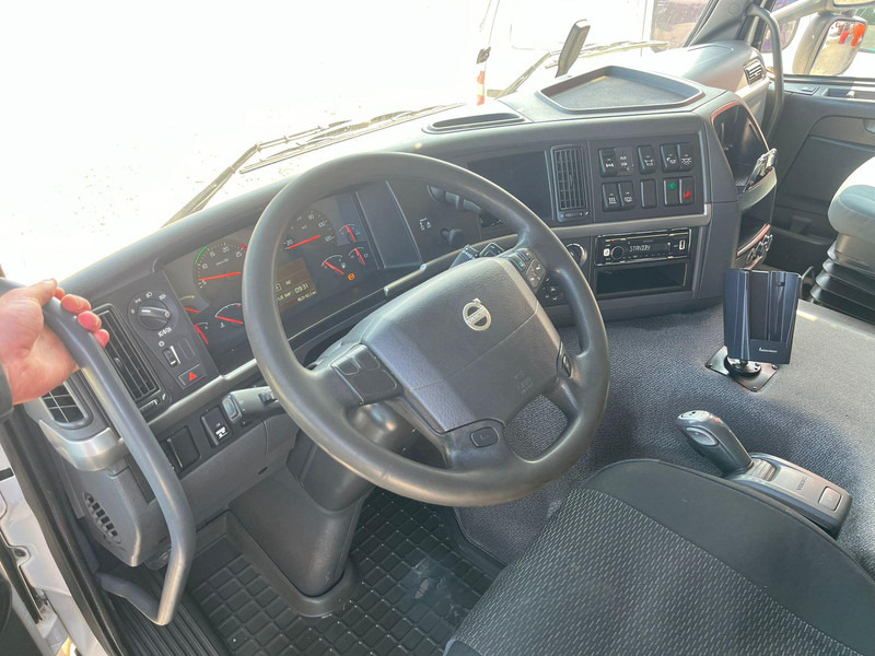 Crédit-bail de Volvo FM 330 4x2 PK12002 / PLATFORM L=6682 mm Volvo FM 330 4x2 PK12002 / PLATFORM L=6682 mm: photos 16