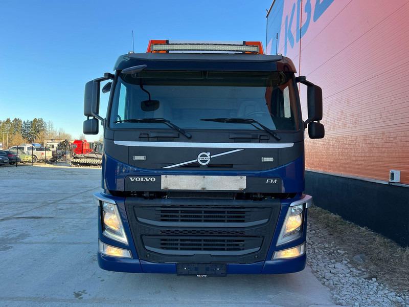Volvo FM 460 8x2*6 HIAB 302E-6 / PLATFORM L=6720 mm - Camion plateau, Camion grue: photos 2 Volvo FM 460 8x2*6 HIAB 302E-6 / PLATFORM L=6720 mm - Camion plateau, Camion grue: photos 2