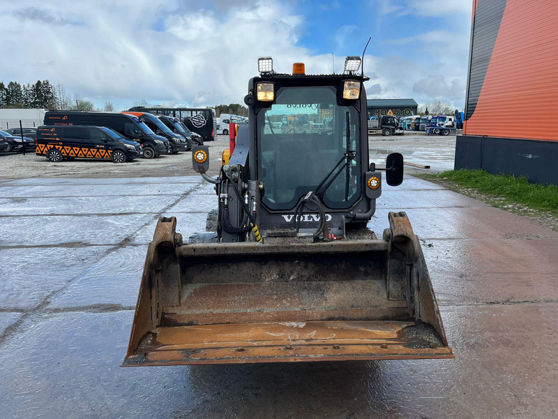 Volvo MC 70 C T4 BRUSH - Chargeuse sur pneus: photos 3 Volvo MC 70 C T4 BRUSH - Chargeuse sur pneus: photos 3