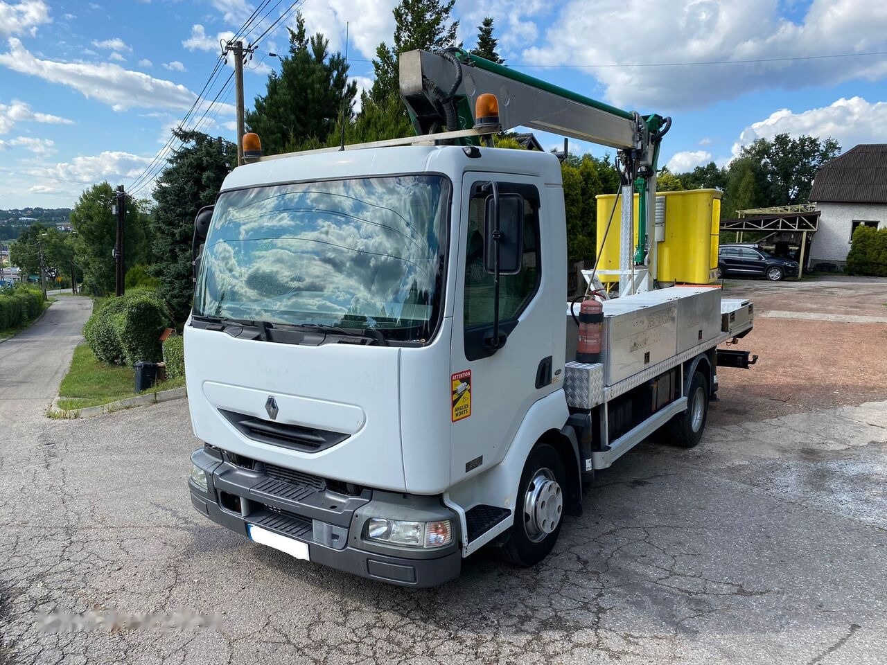 Renault Midlum Dci 220 - Camion avec nacelle: photos 1 Renault Midlum Dci 220 - Camion avec nacelle: photos 1