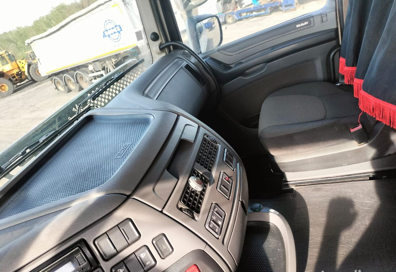 Tracteur routier DAF XF 460: photos 9