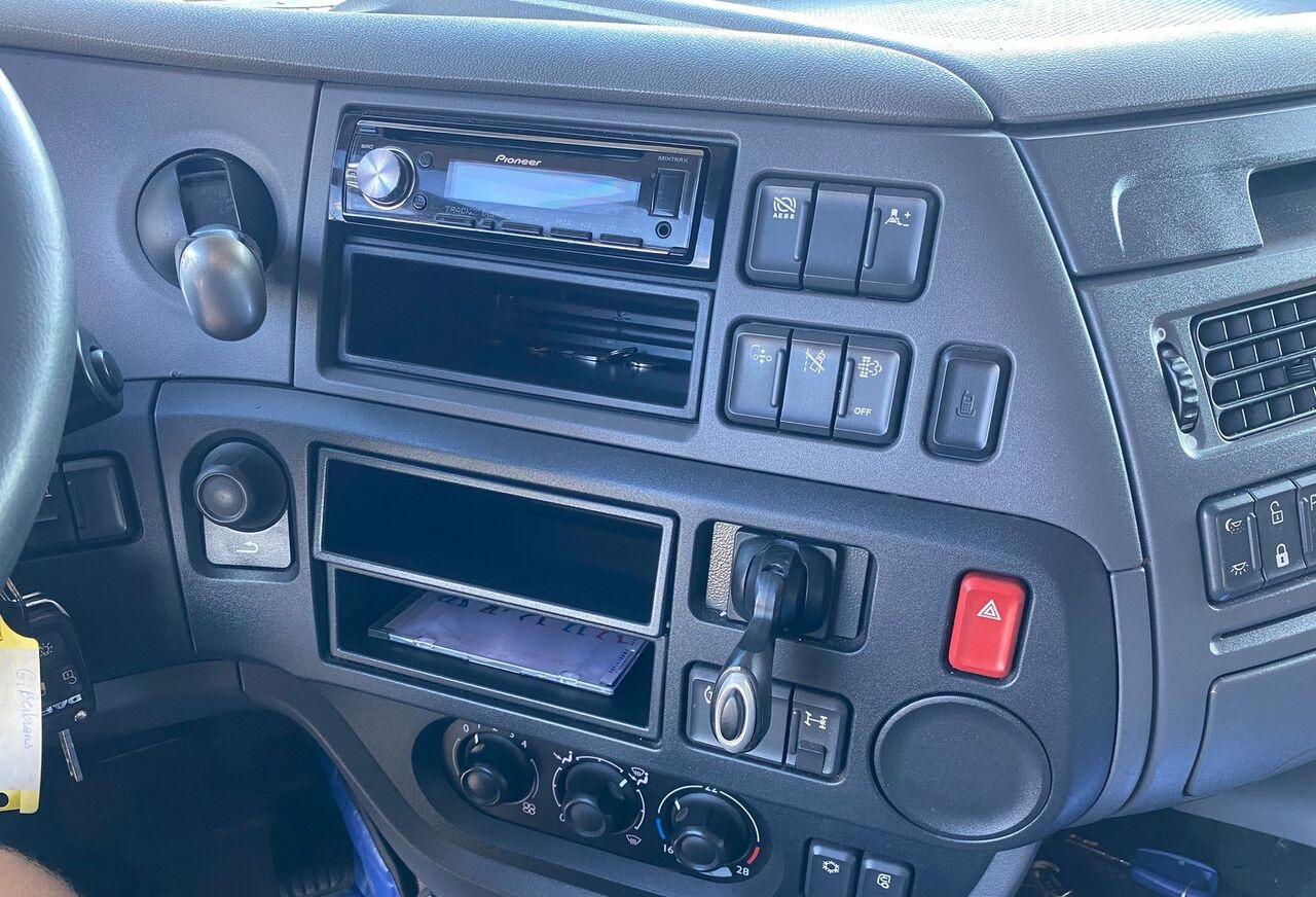 Tracteur routier DAF XF105.510: photos 11 Tracteur routier DAF XF105.510: photos 11