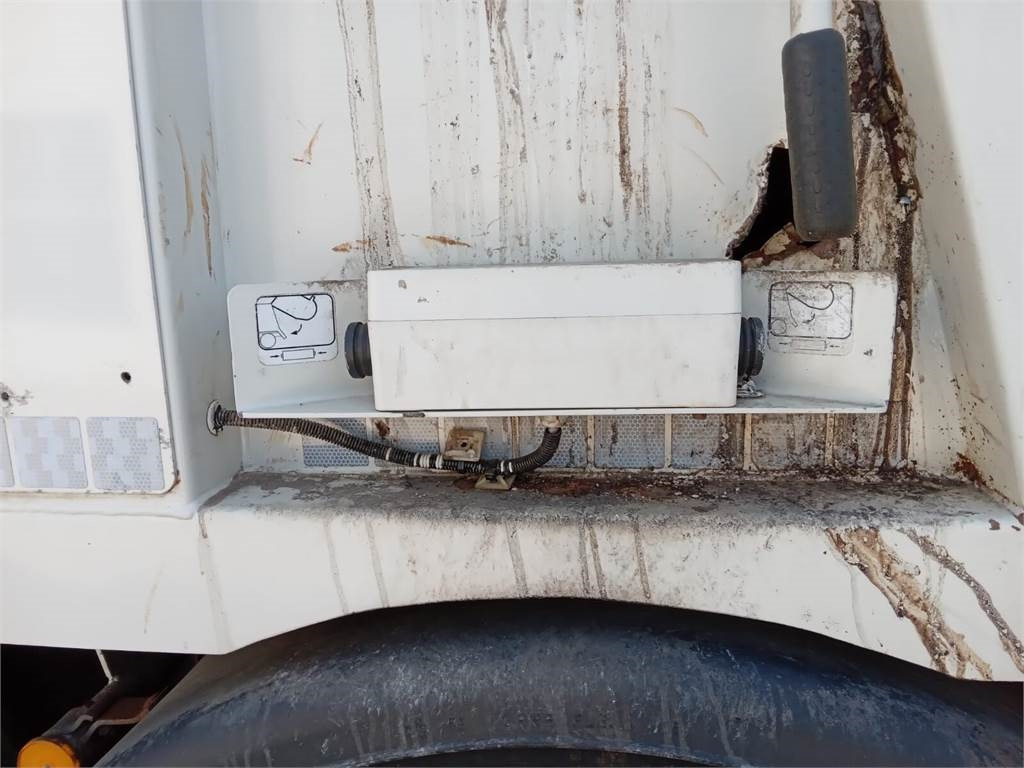 DAF Superstructure garbage truck MOL VDK PUSHER 20m3 - Benne à ordures ménagères: photos 2 DAF Superstructure garbage truck MOL VDK PUSHER 20m3 - Benne à ordures ménagères: photos 2