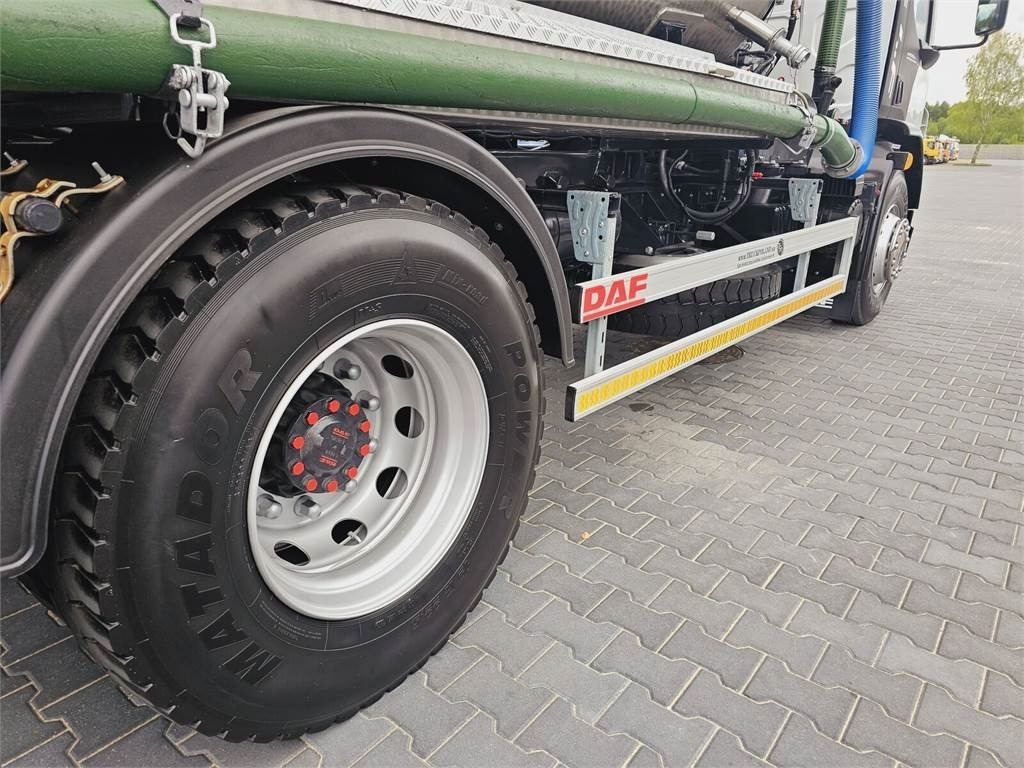 DAF WUKO SCK-4HW for collecting waste liquid separator - Camion hydrocureur: photos 2 DAF WUKO SCK-4HW for collecting waste liquid separator - Camion hydrocureur: photos 2