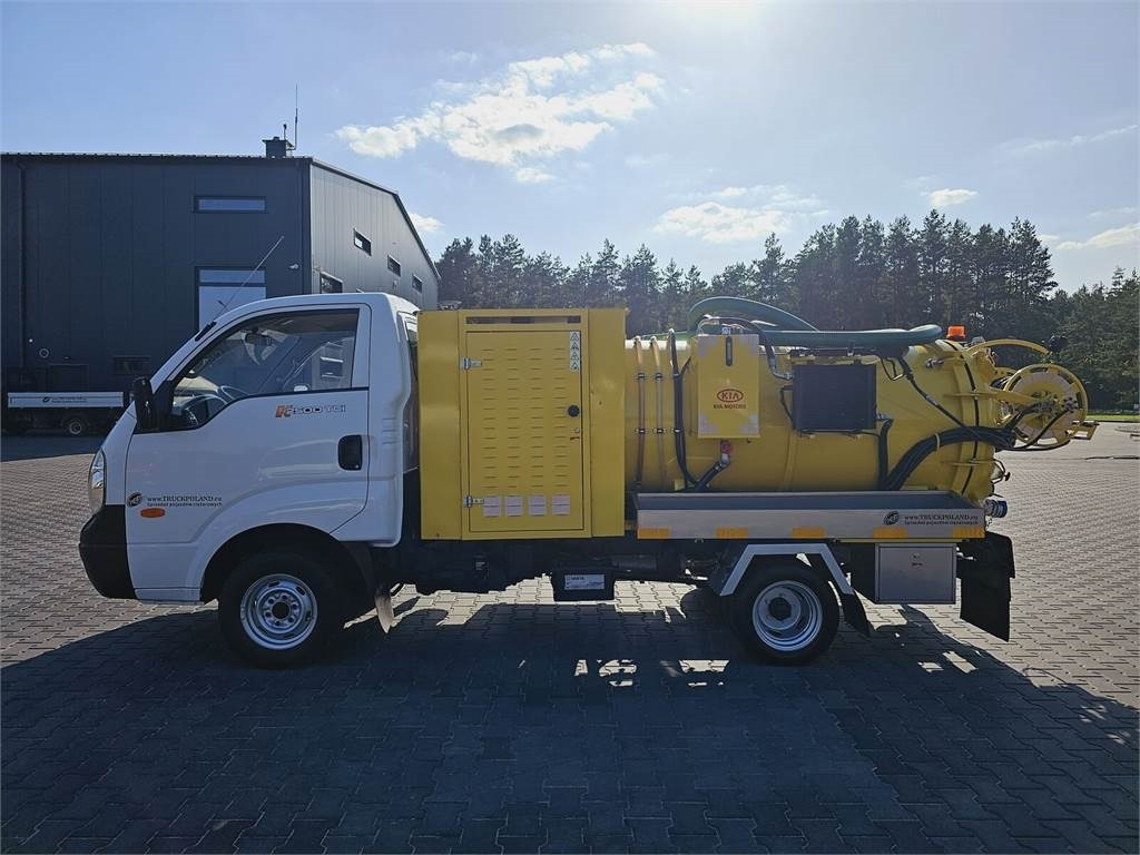 Isuzu Kia on categories B COMBI WUKO FOR DUCT CLEANING 2 - Camion hydrocureur: photos 4 Isuzu Kia on categories B COMBI WUKO FOR DUCT CLEANING 2 - Camion hydrocureur: photos 4