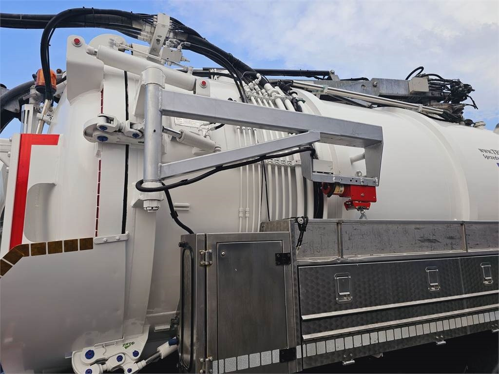 Camion hydrocureur MAN JUROP VJC9 / 5 2010 WUKO for collecting liquid was: photos 18 Camion hydrocureur MAN JUROP VJC9 / 5 2010 WUKO for collecting liquid was: photos 18