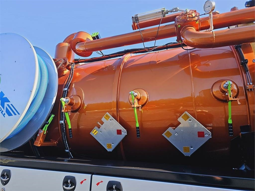 Camion hydrocureur MAN WUKO KROLL ADR COMBI FOR SEWER CLEANING: photos 24