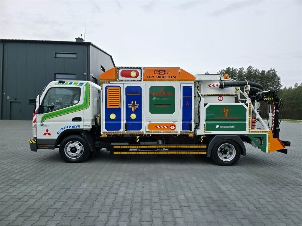 Mitsubishi CANTER odkurzacz koparka ssąca Saugbagger CITY SAU - Camion hydrocureur: photos 4 Mitsubishi CANTER odkurzacz koparka ssąca Saugbagger CITY SAU - Camion hydrocureur: photos 4