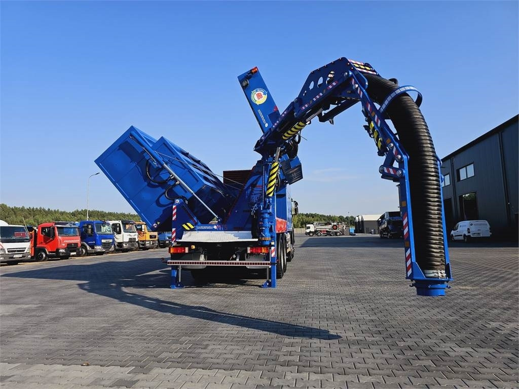 Iveco MTS 4 x TURBINE MTS 4 x TURBINE Saugbagger vacuum - Véhicule de voirie/ Spécial: photos 1 Iveco MTS 4 x TURBINE MTS 4 x TURBINE Saugbagger vacuum - Véhicule de voirie/ Spécial: photos 1