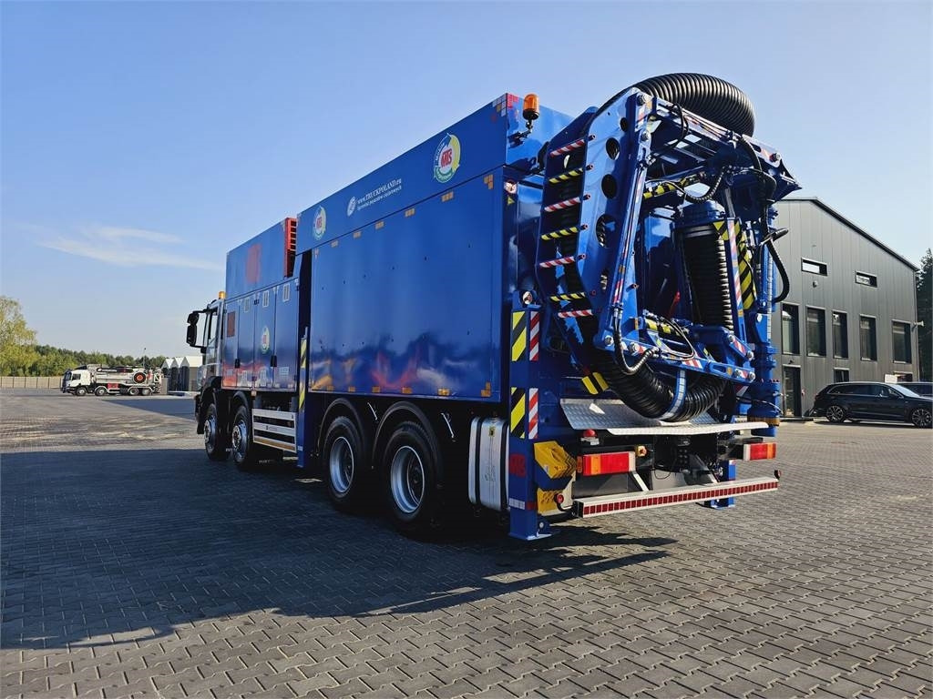 Iveco MTS 4 x TURBINE MTS 4 x TURBINE Saugbagger vacuum - Véhicule de voirie/ Spécial: photos 5 Iveco MTS 4 x TURBINE MTS 4 x TURBINE Saugbagger vacuum - Véhicule de voirie/ Spécial: photos 5