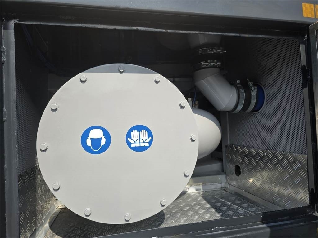 Crédit-bail de MAN Disab Centurion P210/9 ADR Vacuum suction-blowing  MAN Disab Centurion P210/9 ADR Vacuum suction-blowing: photos 25