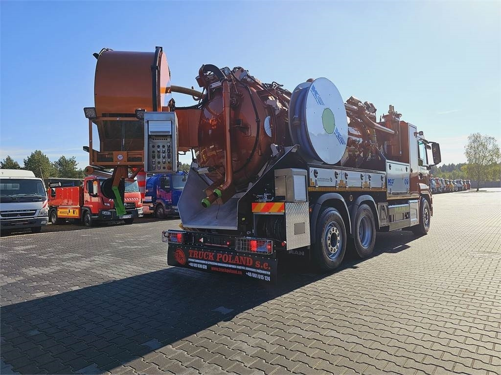 MAN WUKO KROLL ADR COMBI FOR SEWER CLEANING - Véhicule de voirie/ Spécial: photos 1 MAN WUKO KROLL ADR COMBI FOR SEWER CLEANING - Véhicule de voirie/ Spécial: photos 1