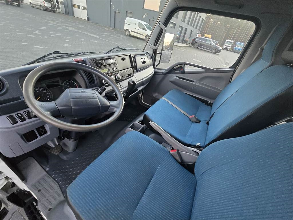 Véhicule de voirie/ Spécial Mitsubishi ROM KOKS SMART COMBI WUKO HOT WATER FOR CLEANING S: photos 27 Véhicule de voirie/ Spécial Mitsubishi ROM KOKS SMART COMBI WUKO HOT WATER FOR CLEANING S: photos 27